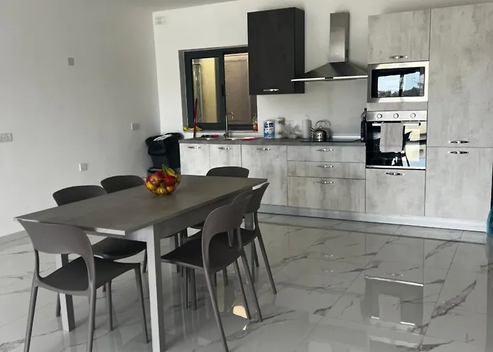 Luqa 3 Bedroom Penthouse T